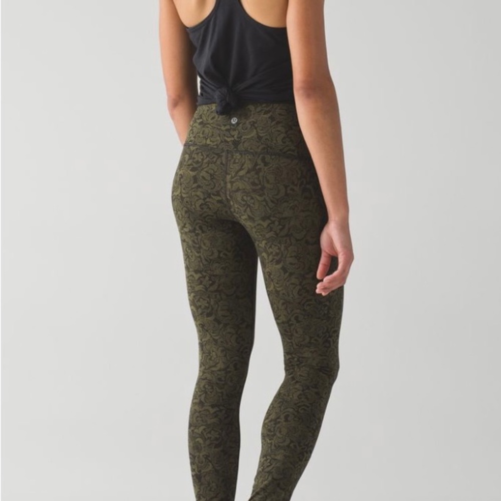Lululemon Wunder Under Pant (Hi-Rise)
Pencil Lace Brave Olive Black
